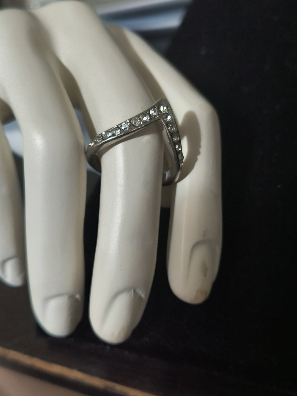 Claiborne Silver V-Shape Crystal Ring